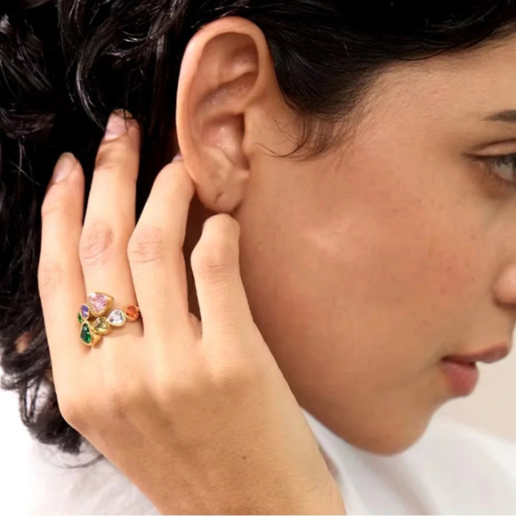 Diva Multicolor Crystal Heart 18K Gold Stainless Steel Waterproof Ring - Picture 12 of 17